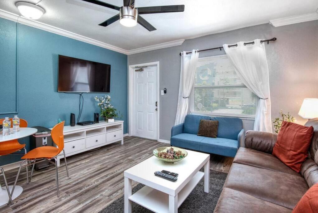 Sunset Beach Suites Of Madeira Beach! Pet Friendly Summer Getaway! Steps To Beach! - Suite 10 圣徒皮特海滩 外观 照片